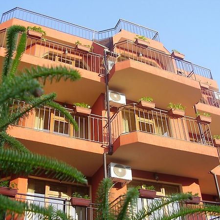 Terra Guest House Ravda Exterior foto