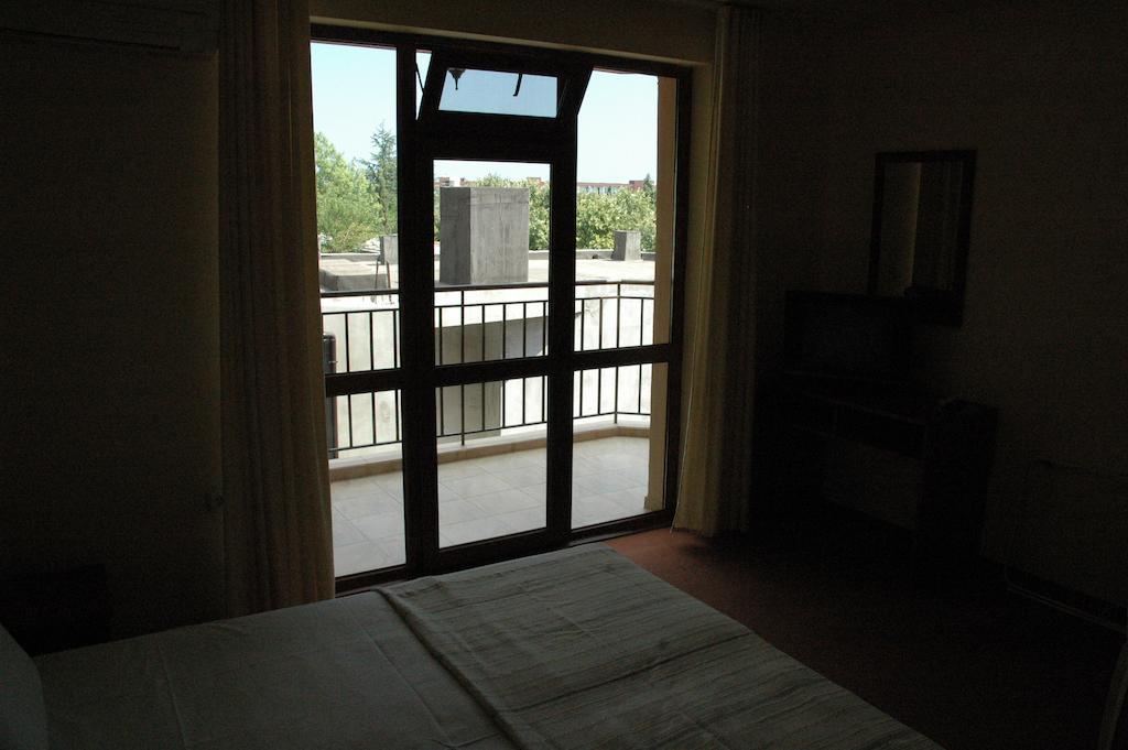 Terra Guest House Ravda Exterior foto