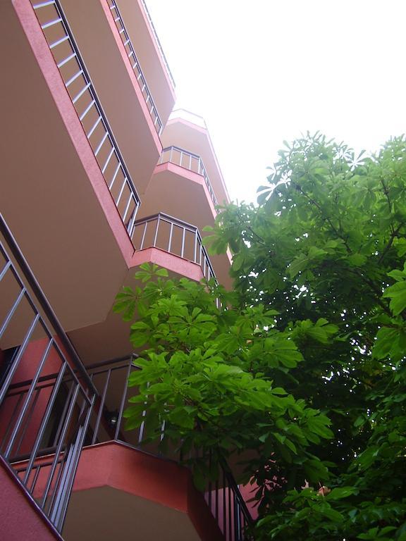 Terra Guest House Ravda Exterior foto